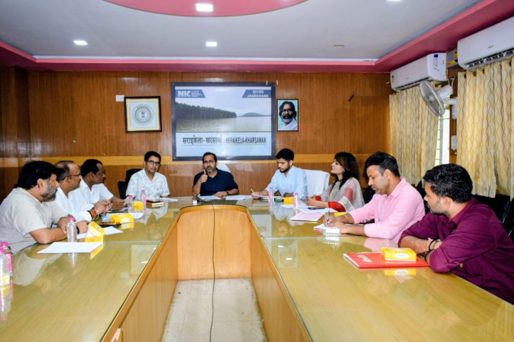 Seraikela DC Nitish Kumar Singh holds meeting with political parties for Voter List Special Intensive Revision SIR 2026