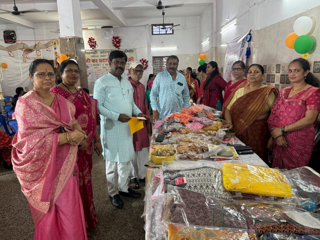 Dinesh Kumar and Brahma Kumari sisters attend closing ceremony of Rakhi Mela organized by Chhattisgarhi Sanskritik Samiti in Sonari Jamshedpur