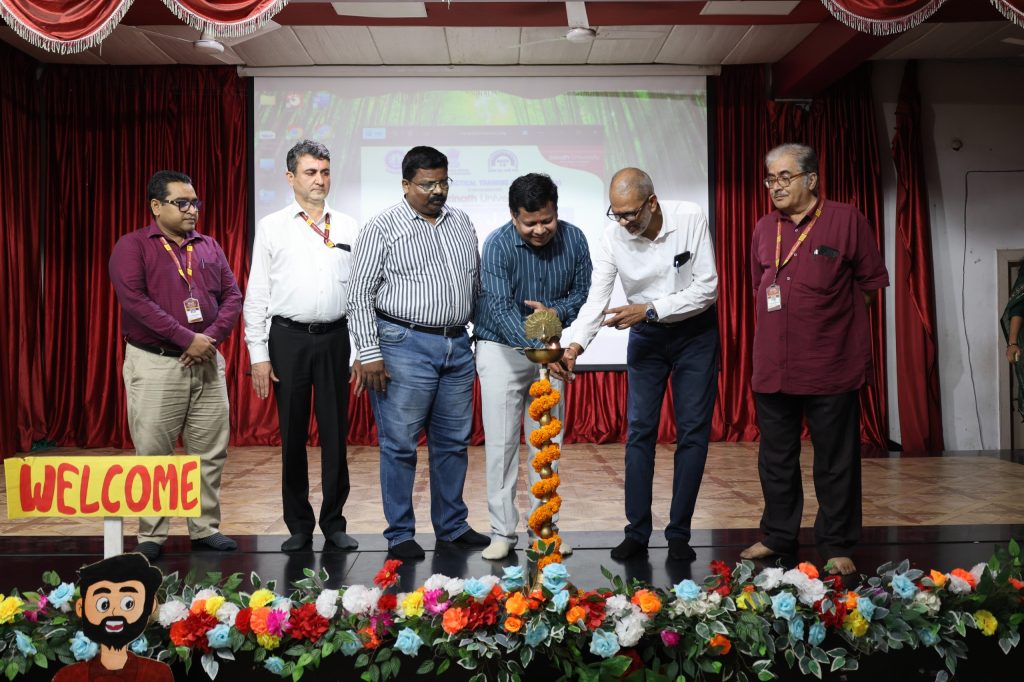 Jamshedpur News: Srinath University में मेगा जॉब फेयर का शानदार आयोजन, 1000 से अधिक युवाओं को मिले रोजगार के अवसर