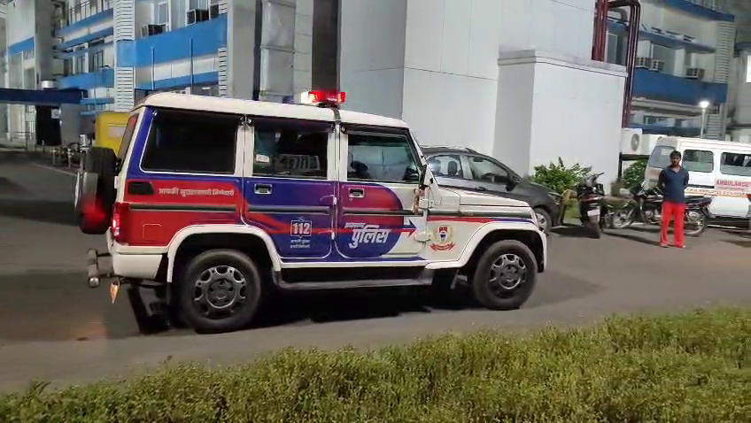 JAMSHEDPUR NEWS : बर्मा माइंस में दिनदहाड़े युवक पर ताबड़तोड़ फायरिंग, गंभीर हालत में TMH में भर्ती