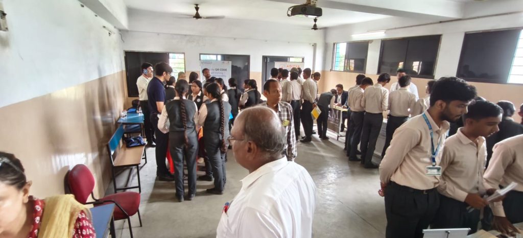 ADITYAPUR NEWS : सेंट्रल पब्लिक स्कूल आदित्यपुर में करियर परामर्श एवं उच्च शिक्षा मार्गदर्शन कार्यशाला