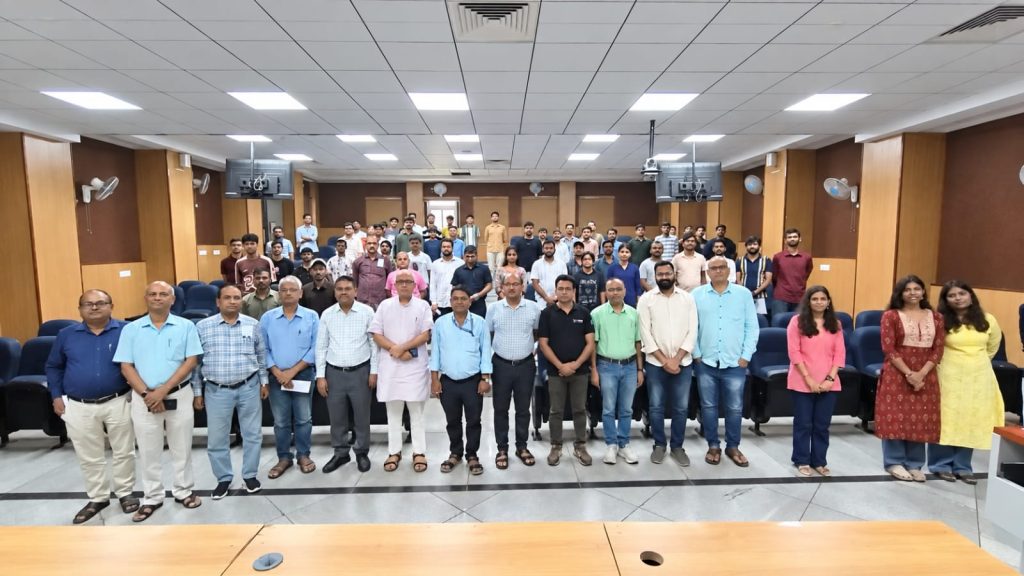 JAMSHEDPUR NEWS :एनआईटी में हिंदी दिवस पर कार्यक्रम का आयोजन, शिक्षा मंत्री प्रल्हाद जोशी का पढ़ा गया संदेश