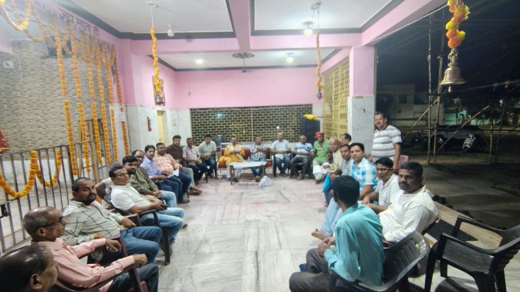ADITYAPUR NEWS: शैलेंद्र कुमार सिंह 27वें वर्ष भी काली पूजा कमेटी के अध्यक्ष चुने गए
